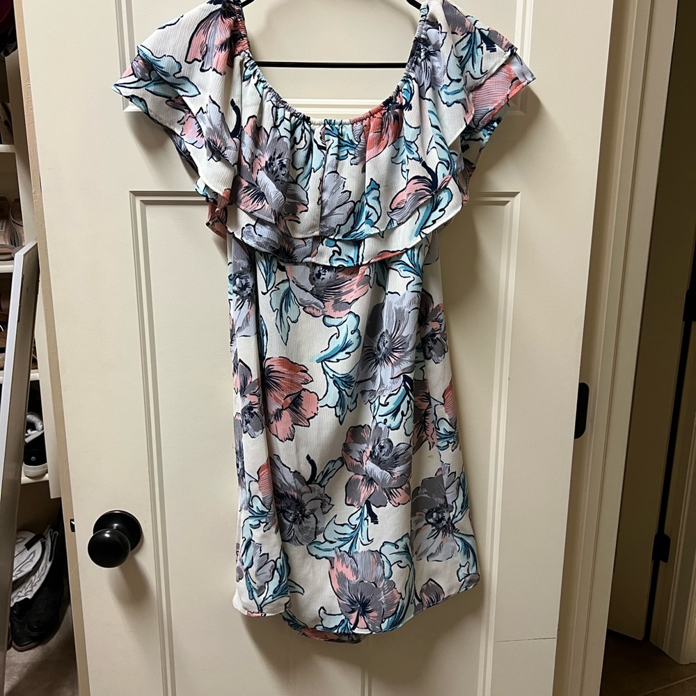 Woman’s S Floral Off the Shoulder Dress
